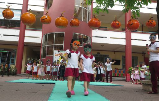 Bộ ảnh Lễ hội Halloween huyền bí của trẻ năm 2019