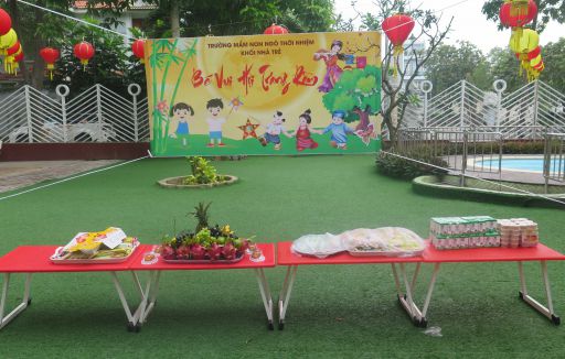 Bé vui hội trăng rằm năm 2019