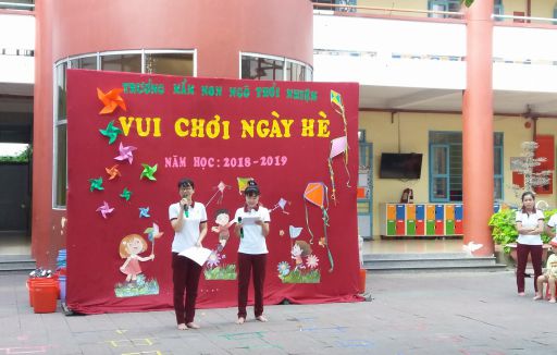 Bé vui chơi ngày hè năm học 2018 - 2019