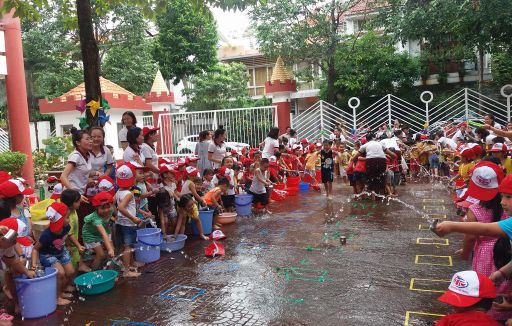 Bé vui chơi ngày hè năm học 2018 - 2019